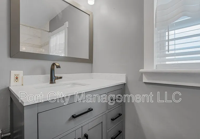 1465 Stevenson St — Photo 12