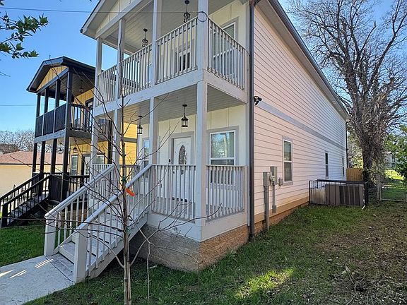 4th image of 1911 Hermosa St