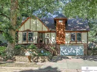 12742 Forestdale Dr, Bellevue, NE 68123