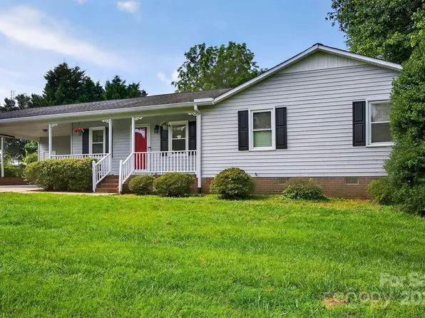 5445 Creekwood Dr, Salisbury, NC 28147