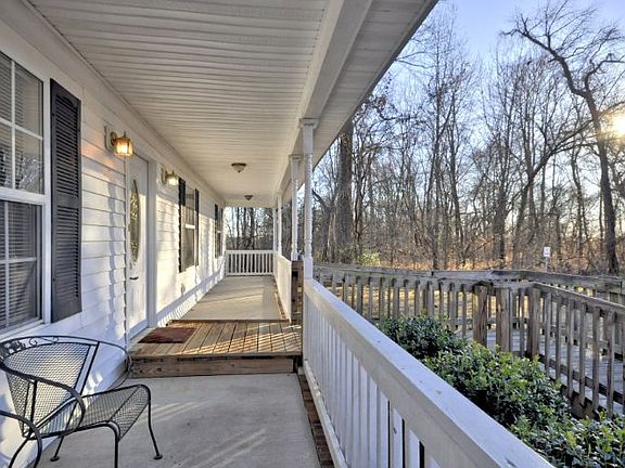 4th image of 3330 S Senseney Cir
