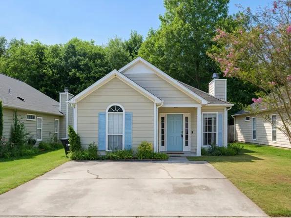 389 Walker Way, Pelham, AL 35124