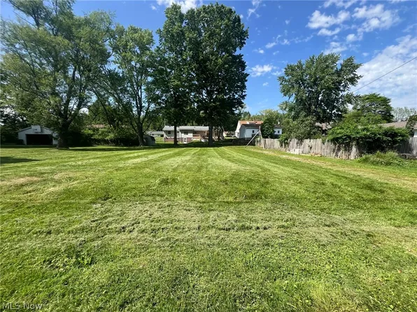 2359 Eastlawn Ave, Akron, OH 44305