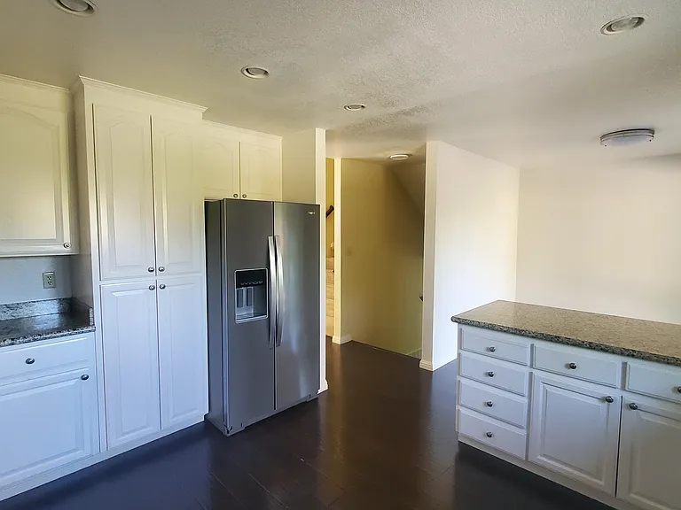 7067 Morecambe Dr — Photo 9