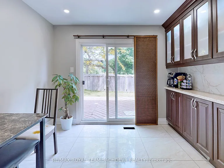 1614 Melman St — Photo 19