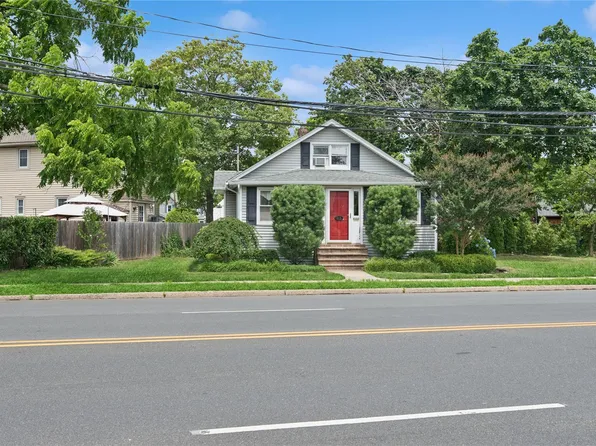 111 Little East Neck Road, Babylon, NY 11702