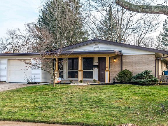 4th image of 3204 Carrier Ave