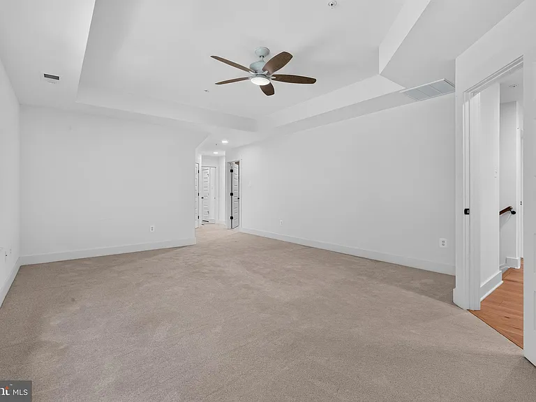 1490 Thurston Rd — Photo 19