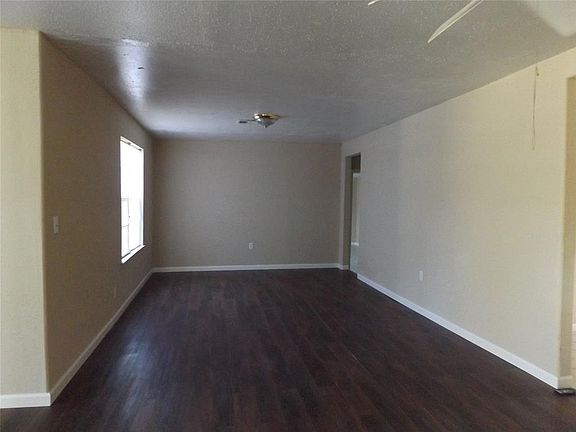 5th image of 11110 Penelope Dr