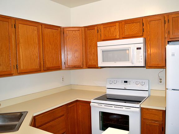 4th image of 6060 California Cir #2