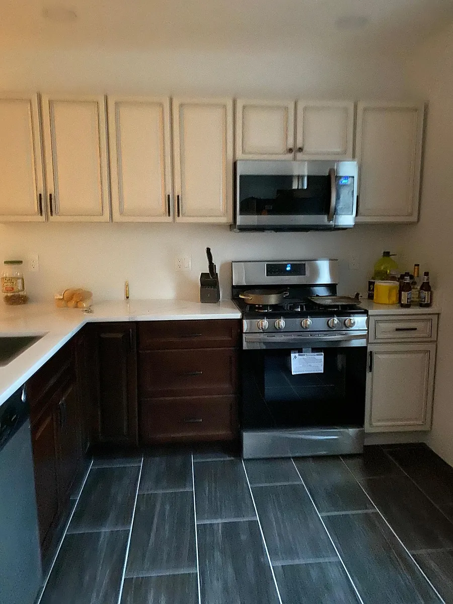 Main kitchen - 5500 Sargent Rd