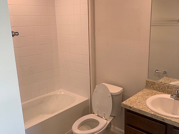 5th image of 5954 Creekside Crossing Dr
