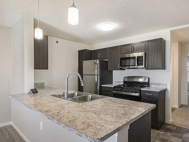 Andover Pointe Apartment Homes — Photo 56