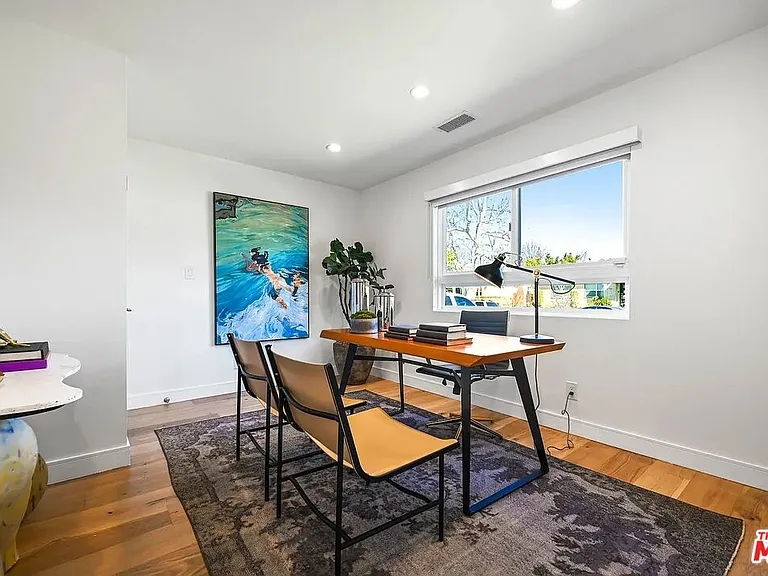 2751 Midvale Ave — Photo 15