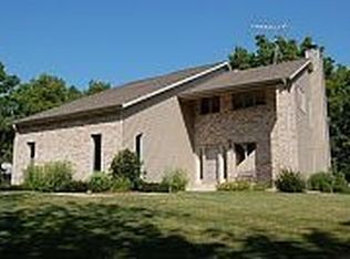 30814 Lawn Dr, Waterford, WI 53185