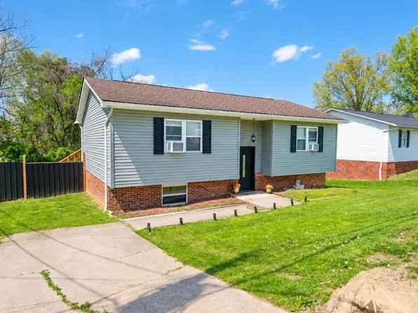 211 Twin View Ln, Huntington, WV 25704