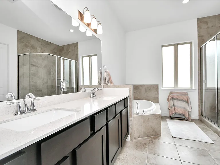 11012 Mikula Dr — Photo 44
