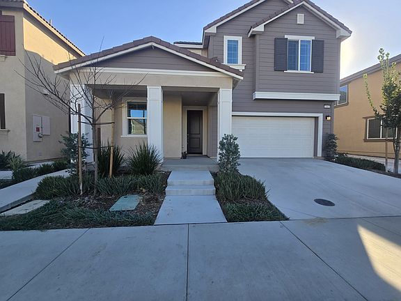 2nd image of 2562 E Crane Ct