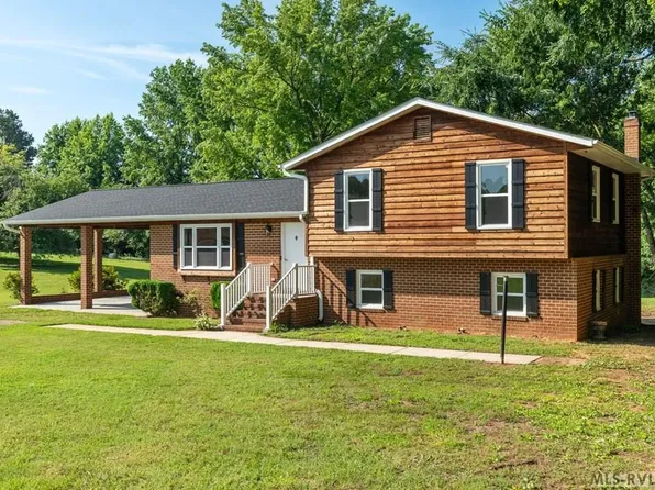 348 Dockery Rd, South Hill, VA 23970