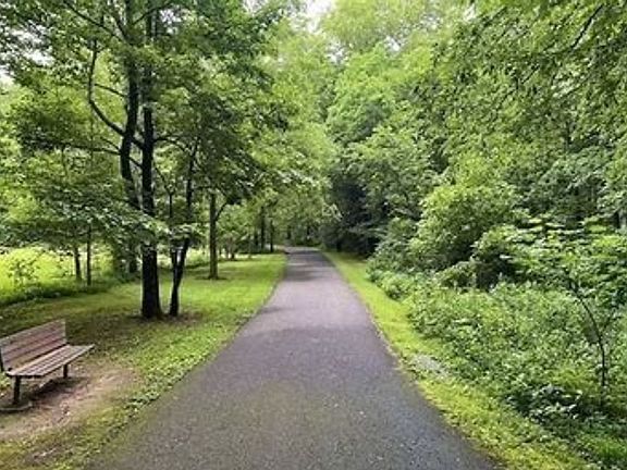 4th image of 297 Brook Avenue Lot #22