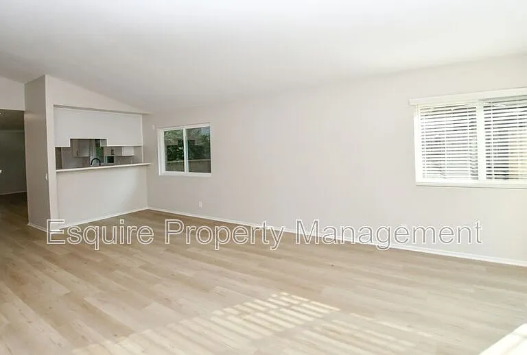 6129 Calle Arena — Photo 3