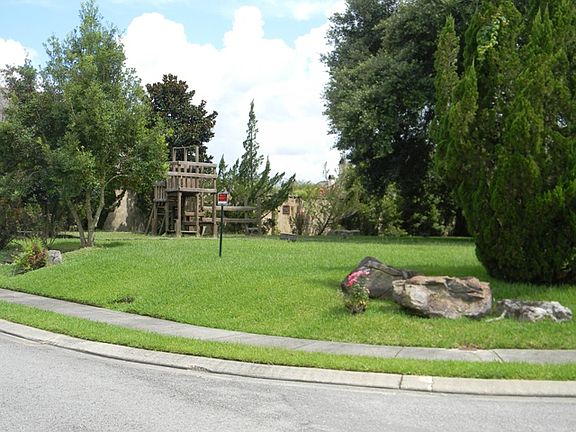 Park directly behind lot