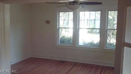 5th image of 957 Woodrow Ave #A