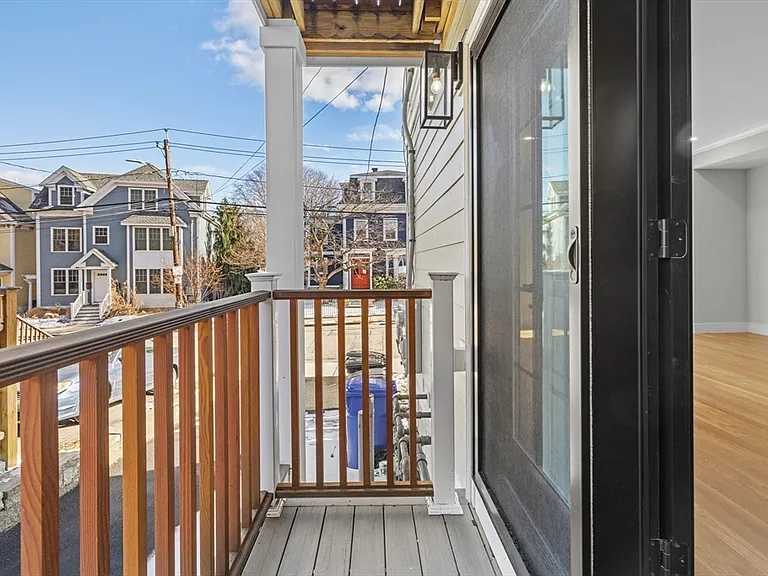 279 Lamartine St #3 — Photo 8