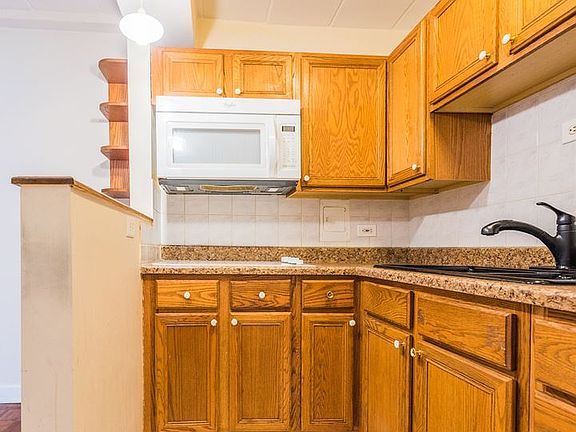 4th image of 6160 N Damen Ave APT 106