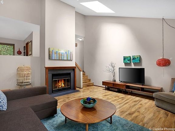 Great Room w/Gas Fireplace
