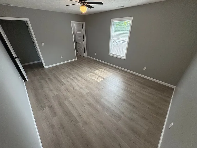 705 Haley St — Photo 8