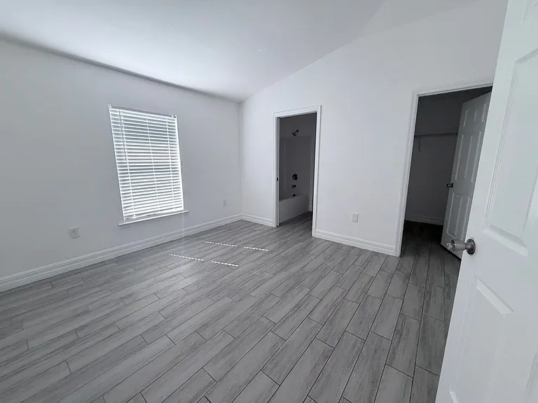 1544 Gretchen Ave S — Photo 8