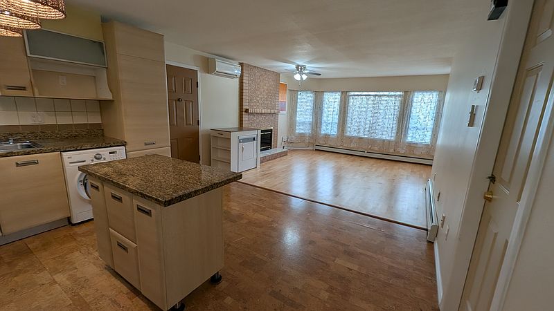 Vancouver House for rent - 2 Bedrooms — photo 3