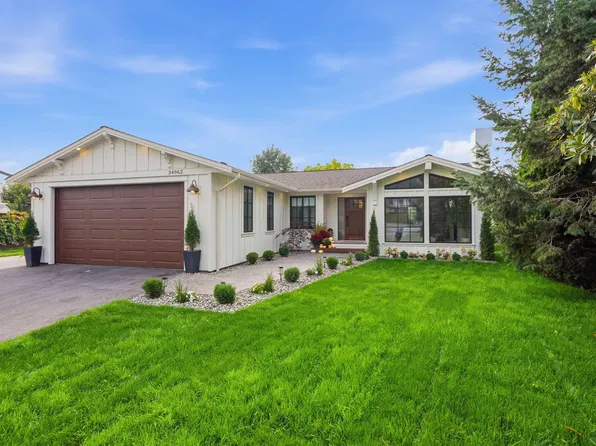 34962 Mount Blanchard Dr, Abbotsford, BC V2S 6T5