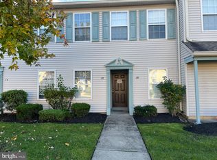 10 Foxglove Dr, Riverside, NJ 08075