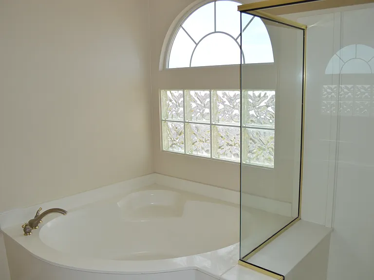 914 Socorro Song Ln — Photo 22