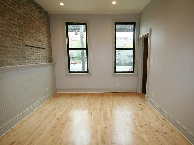 2862 W 21st St #1R — Photo 3