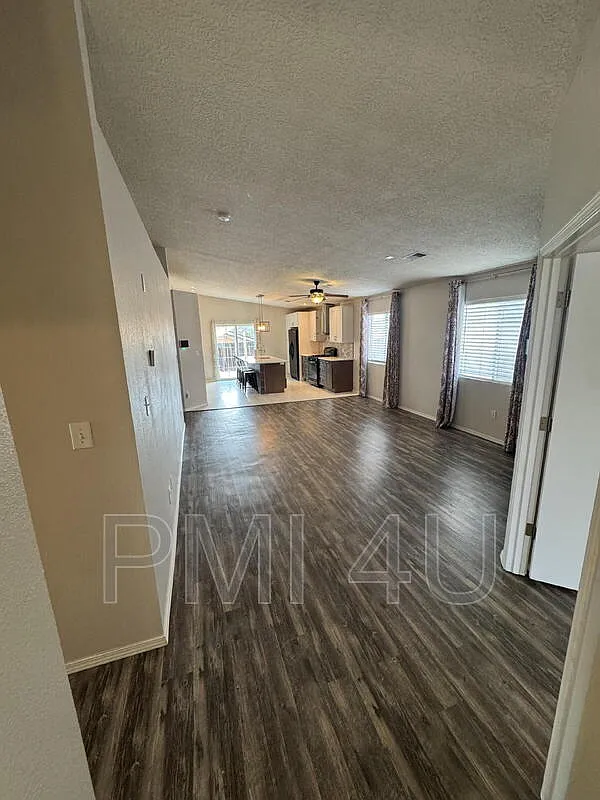 4 bed, 2.0 bath, 1553 sqft, $2,200 — Photo 3