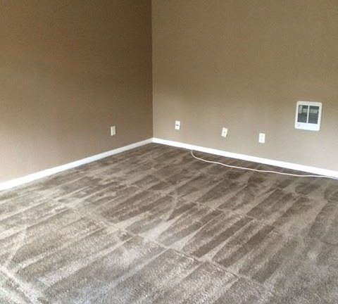 3rd image of 3215 44th St Unit 21