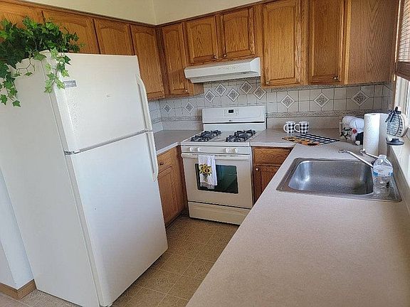 2nd image of 1607 Vernon Rd