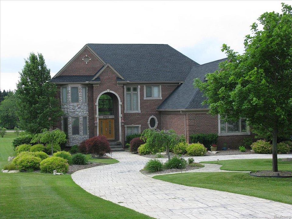 1st image of 2921 Stone Meadow Dr