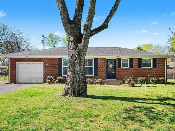 310 Gracy Ave, Smyrna, TN 37167