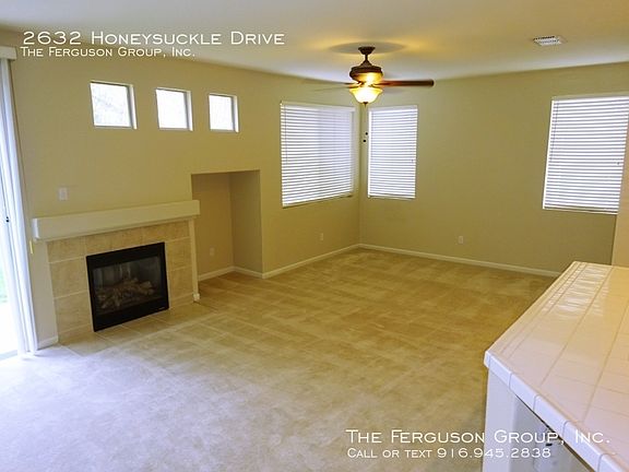 3rd image of 2632 Honeysuckle Dr