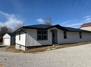 5233 State Route 261, Newburgh, IN 47630