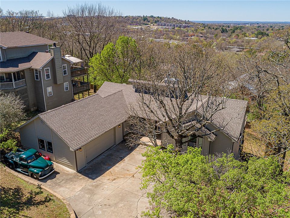 1st image of 1605 Forest Hts