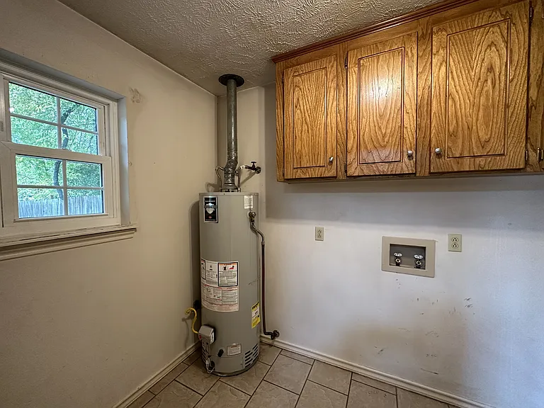 3811 Elizabeth St — Photo 18