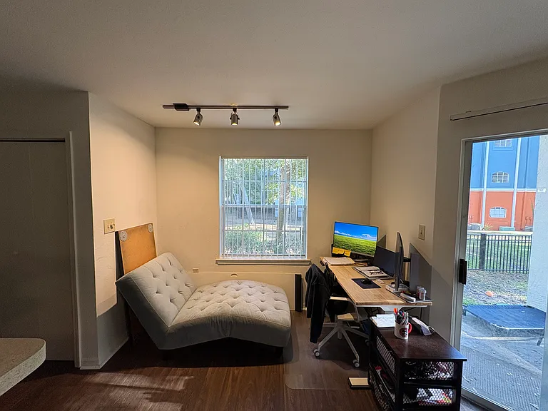 office nook or dining area