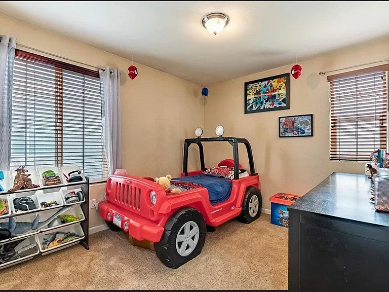 220 Candela Cir — Photo 13