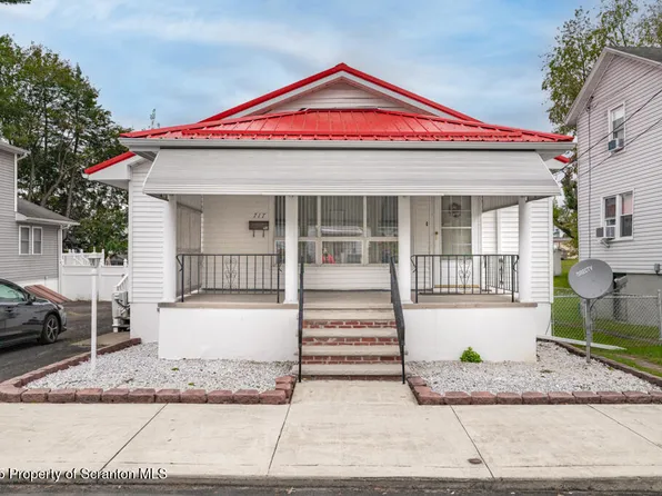 717 Beech St, Old Forge, PA 18518