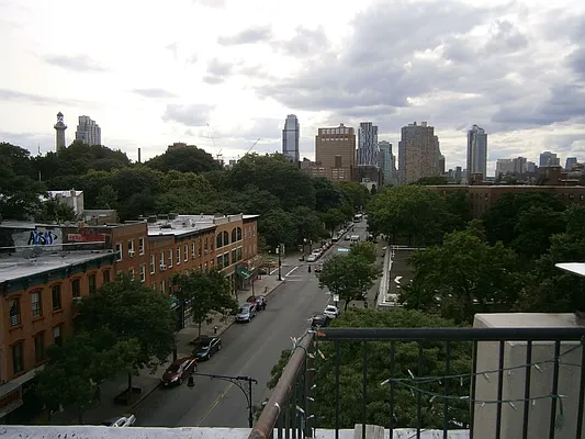 Rented by Realty Collective | media 42